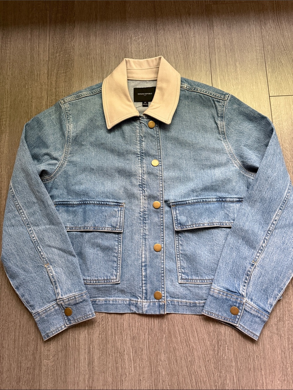 Banana Republic Light Blue Denim Jacket with Cream Collar NWT